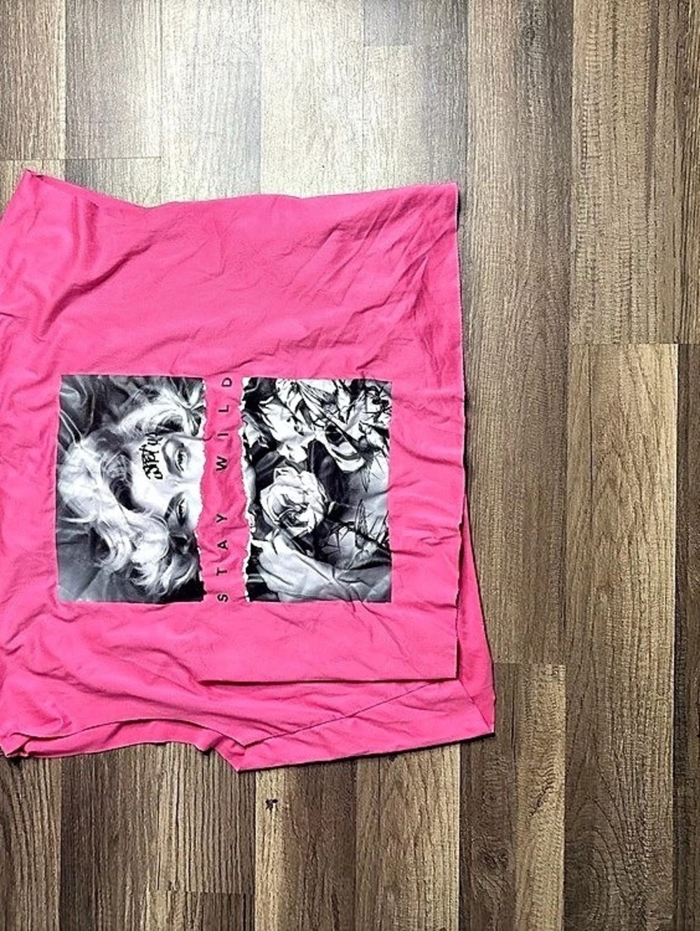 Graphic Short Sleeve Tee in Pink